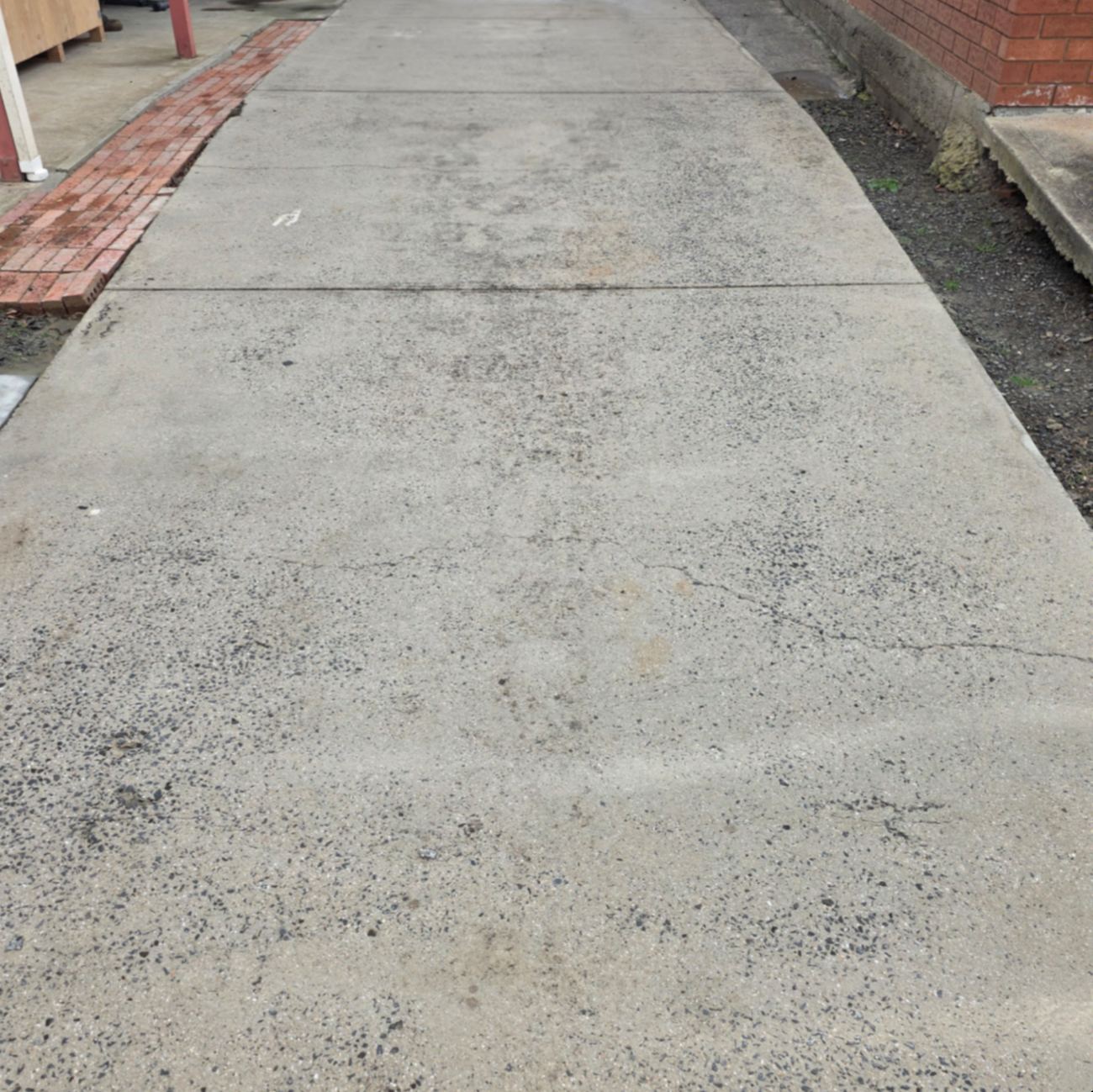Concrete Driveway after pressure cleaning