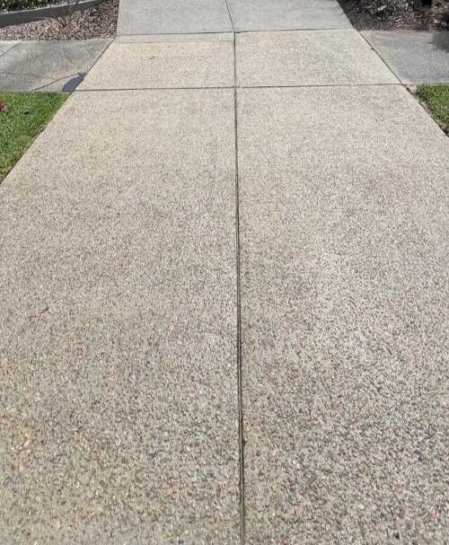 Exposed Aggregate Driveway after pressure cleaning